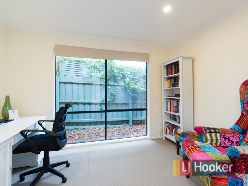 6 Jacobs Court, Pakenham VIC 3810