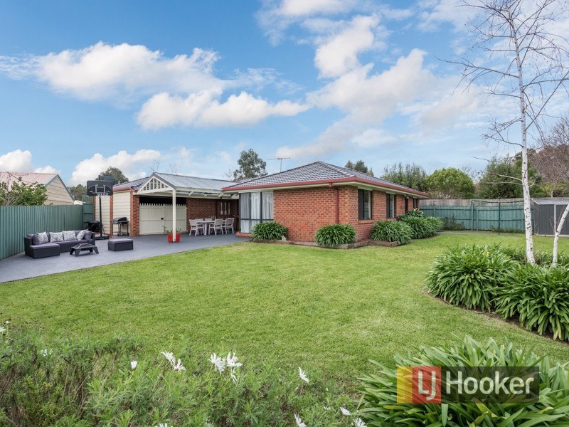 6 Jacobs Court, Pakenham VIC 3810