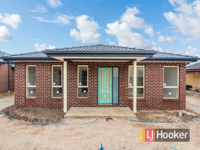 Unit 3/2 Anderson Street, Pakenham VIC 3810