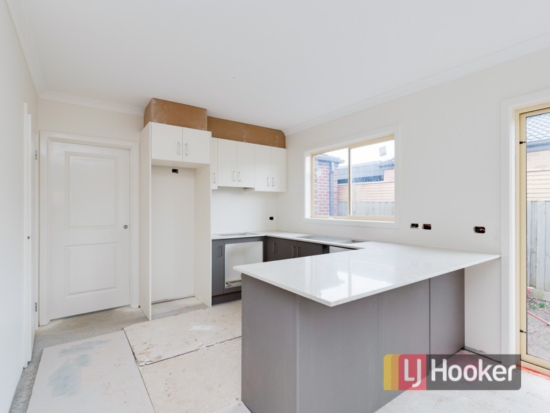 Unit 3/2 Anderson Street, Pakenham VIC 3810