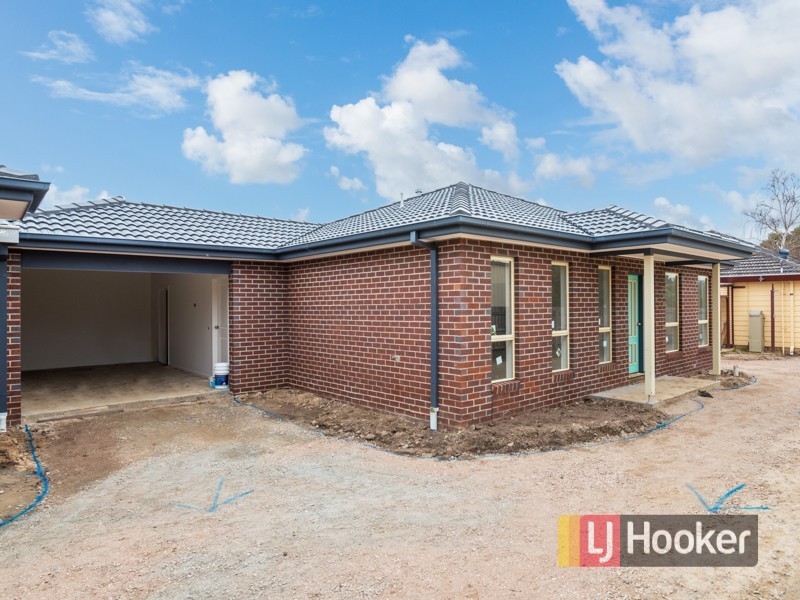 Unit 3/2 Anderson Street, Pakenham VIC 3810