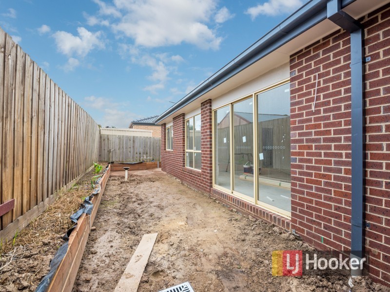 Unit 3/2 Anderson Street, Pakenham VIC 3810