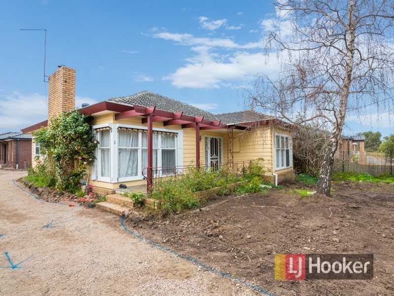 1/2 Anderson Street, Pakenham VIC 3810