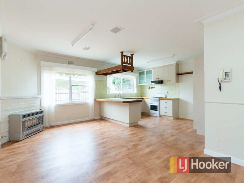 1/2 Anderson Street, Pakenham VIC 3810