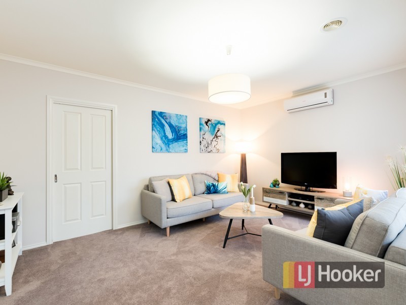 4/27-29 Rogers Street, Pakenham VIC 3810