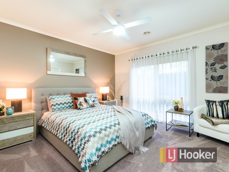 4/27-29 Rogers Street, Pakenham VIC 3810