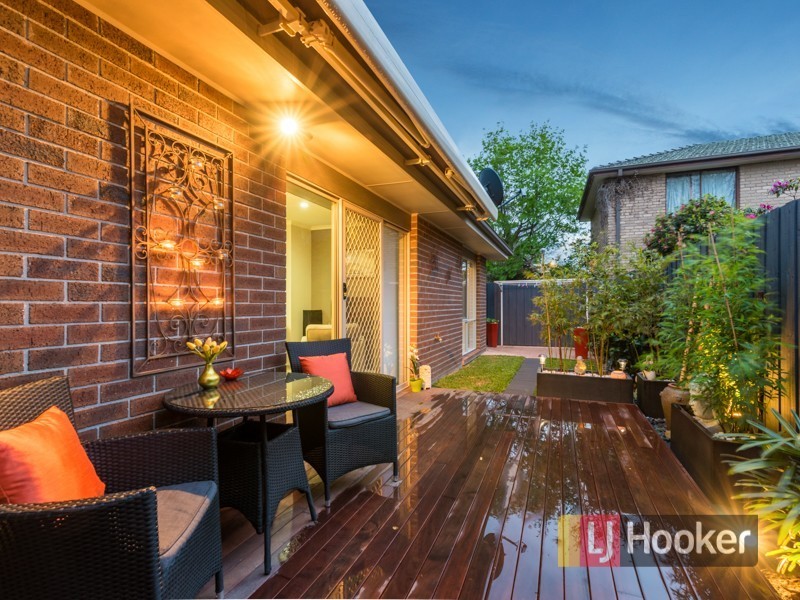 4/27-29 Rogers Street, Pakenham VIC 3810