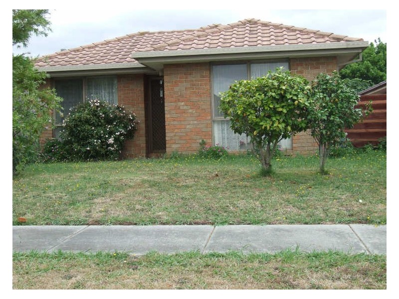 18 Sherriff Rise, Pakenham VIC 3810