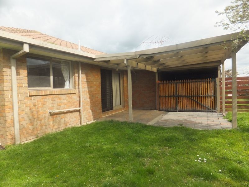 18 Sherriff Rise, Pakenham VIC 3810