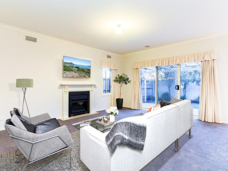 6 The Glen, Pakenham VIC 3810