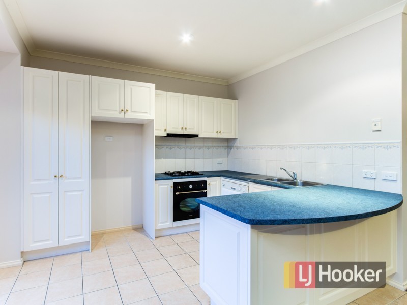 6 The Glen, Pakenham VIC 3810