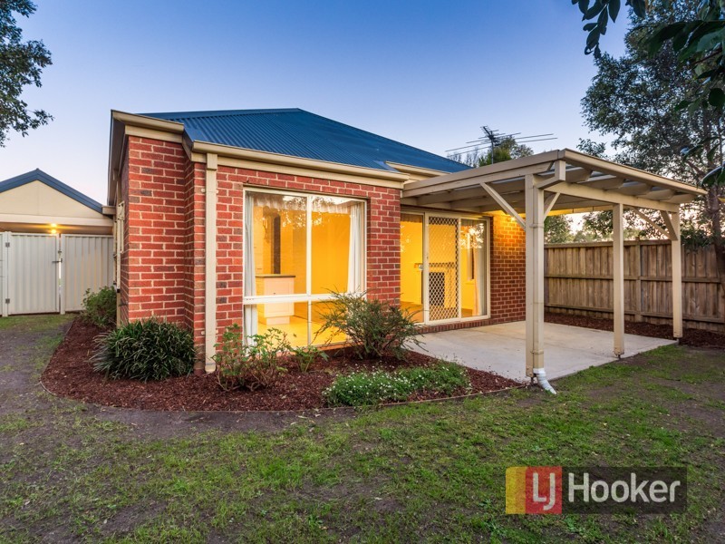 6 The Glen, Pakenham VIC 3810