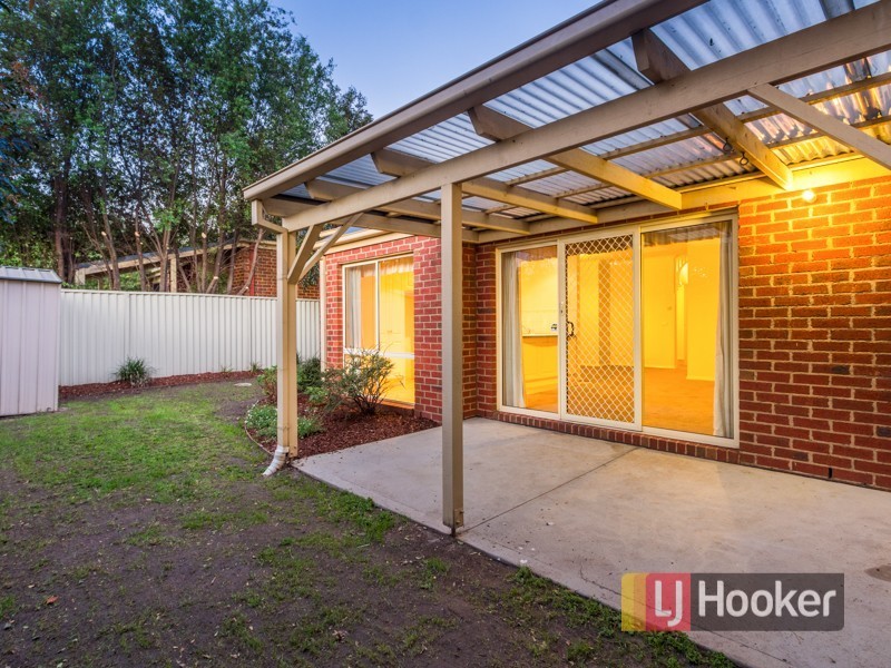 6 The Glen, Pakenham VIC 3810