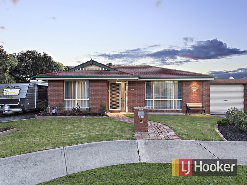 2/83 Racecourse Road, Pakenham VIC 3810