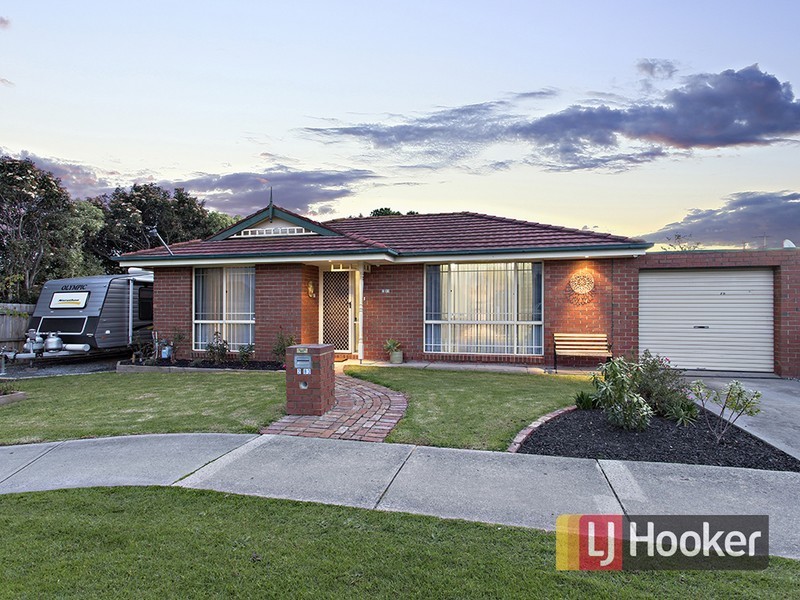 2/83 Racecourse Road, Pakenham VIC 3810
