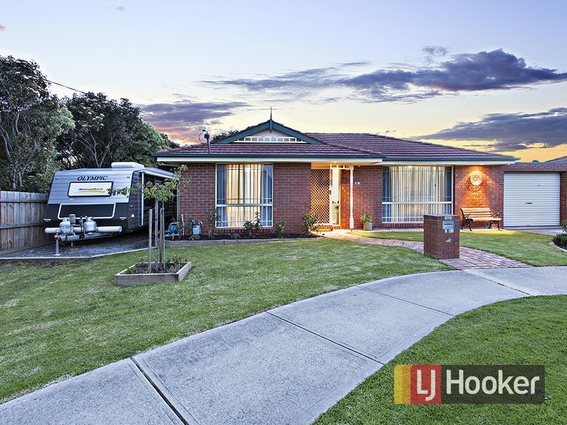 2/83 Racecourse Road, Pakenham VIC 3810