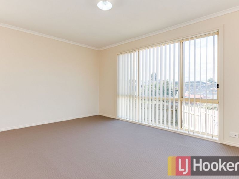 1/5 Glenda Court, Pakenham VIC 3810