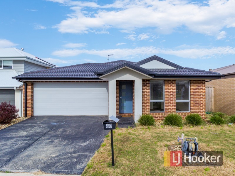 48 Clarendon Street, Pakenham VIC 3810