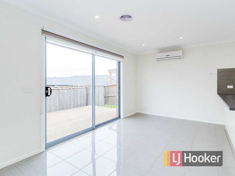 48 Clarendon Street, Pakenham VIC 3810