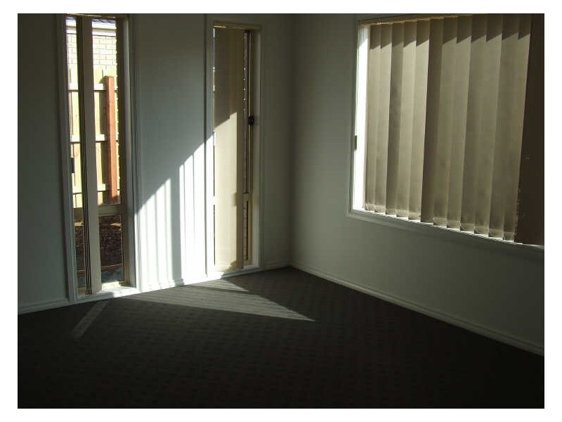 12/21-31 Parman Avenue, Pakenham VIC 3810