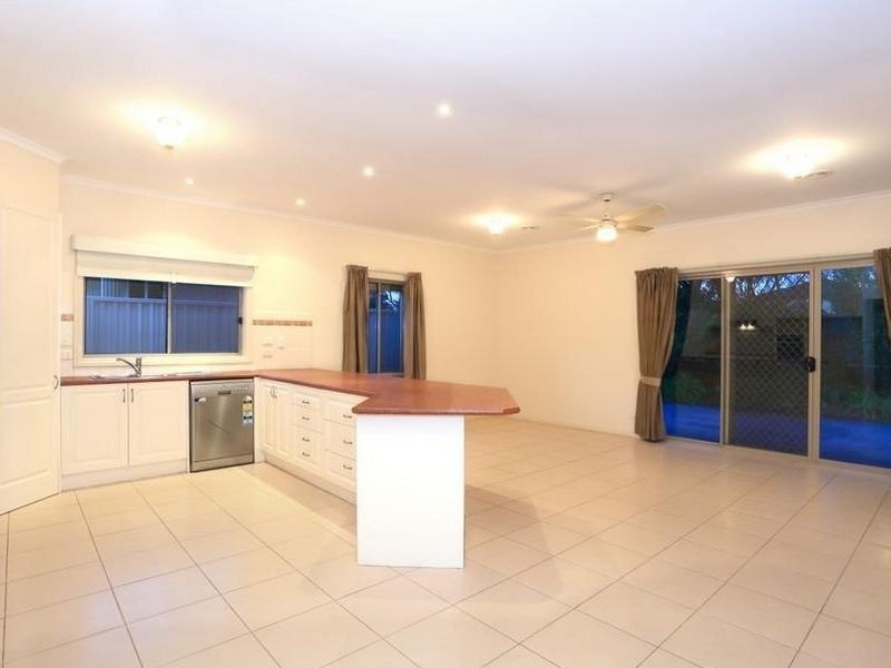 39 Spring Circuit, Pakenham VIC 3810