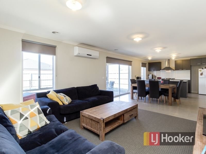 34 Verdant Avenue, Officer VIC 3809