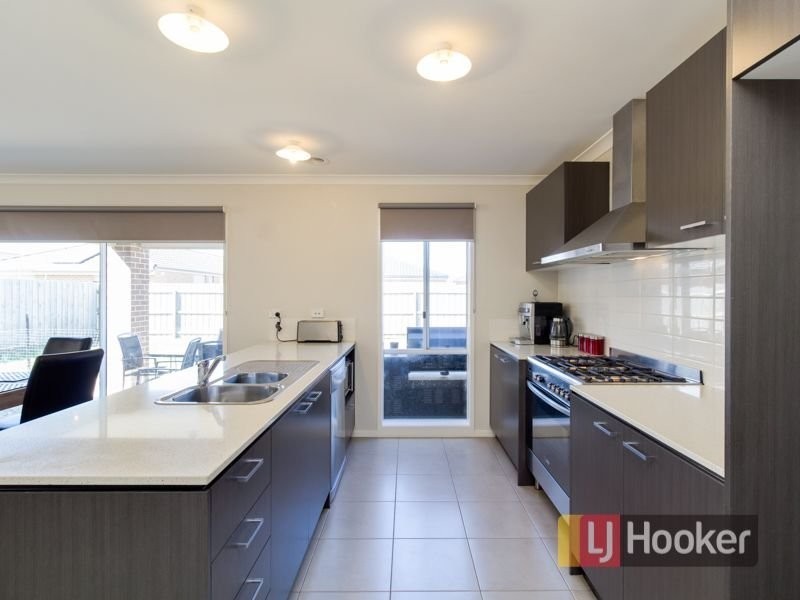 34 Verdant Avenue, Officer VIC 3809