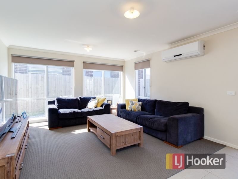 34 Verdant Avenue, Officer VIC 3809