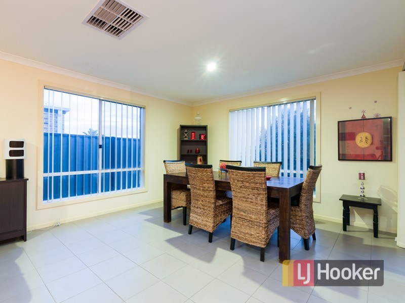 9 Lucerne Circuit, Pakenham VIC 3810