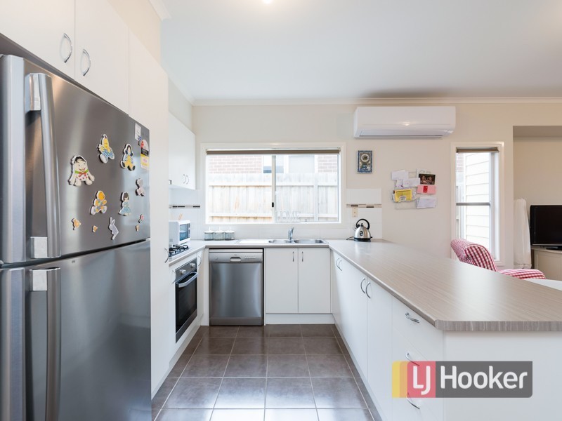 1/7 Elrona Court, Pakenham VIC 3810