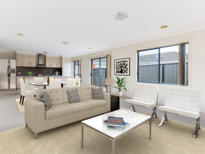 24 Caspian Chase, Pakenham VIC 3810