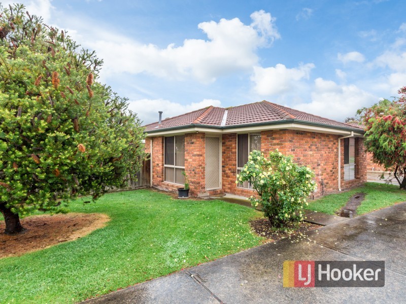 1/11-13 Carlyle Street, Pakenham VIC 3810