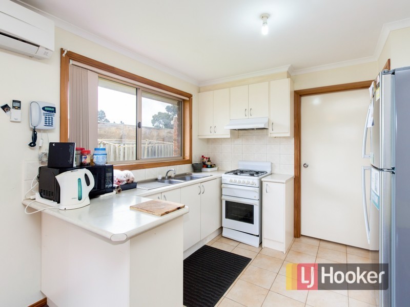 1/11-13 Carlyle Street, Pakenham VIC 3810