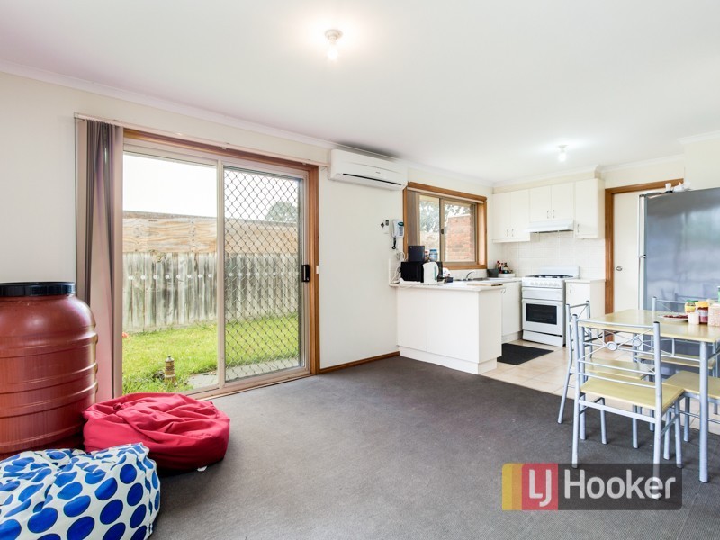 1/11-13 Carlyle Street, Pakenham VIC 3810