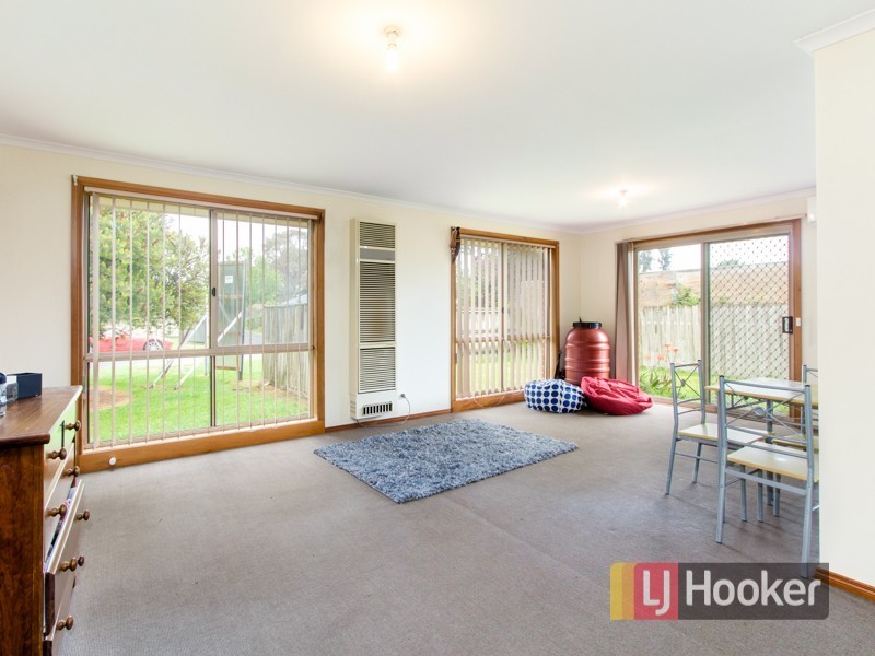 1/11-13 Carlyle Street, Pakenham VIC 3810