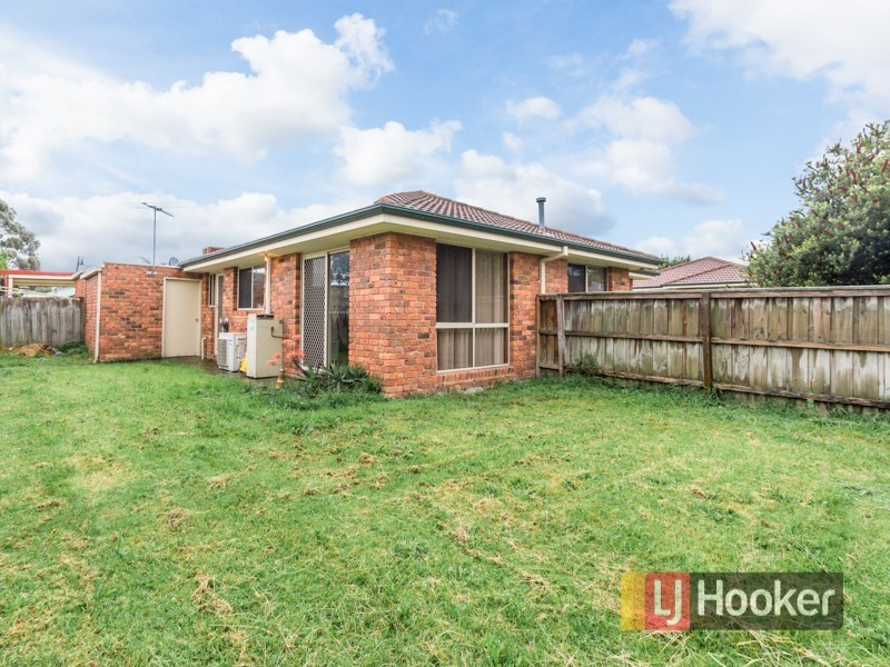 1/11-13 Carlyle Street, Pakenham VIC 3810