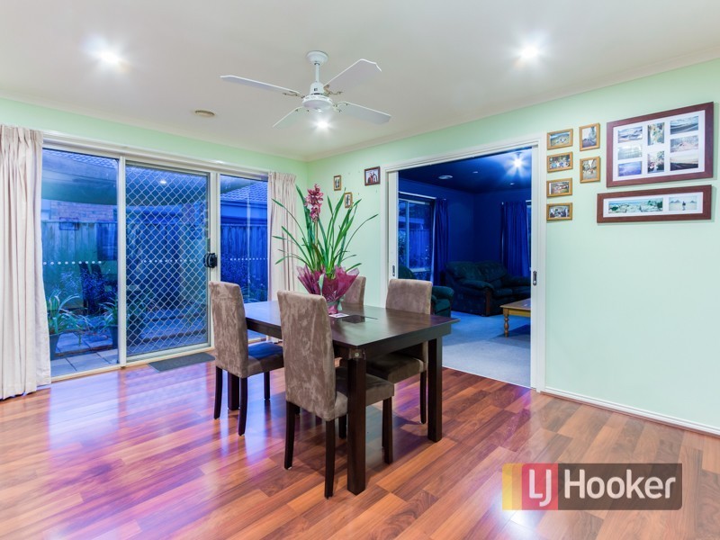 15 Mikasa Place, Pakenham VIC 3810