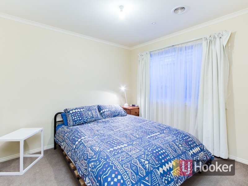 15 Mikasa Place, Pakenham VIC 3810