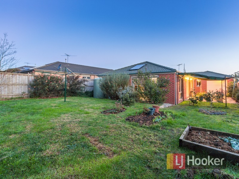 15 Mikasa Place, Pakenham VIC 3810