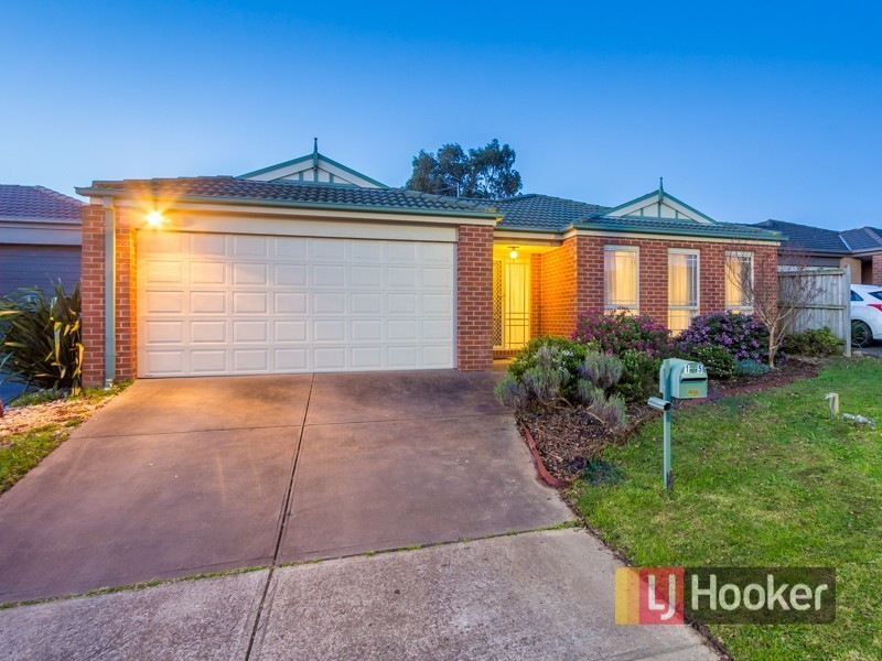 15 Mikasa Place, Pakenham VIC 3810