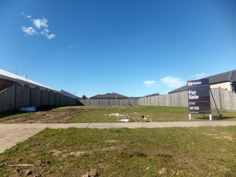 55 Greendale Boulevard, Pakenham VIC 3810