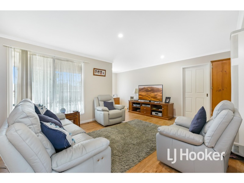 79 Ebony Drive, Pakenham VIC 3810