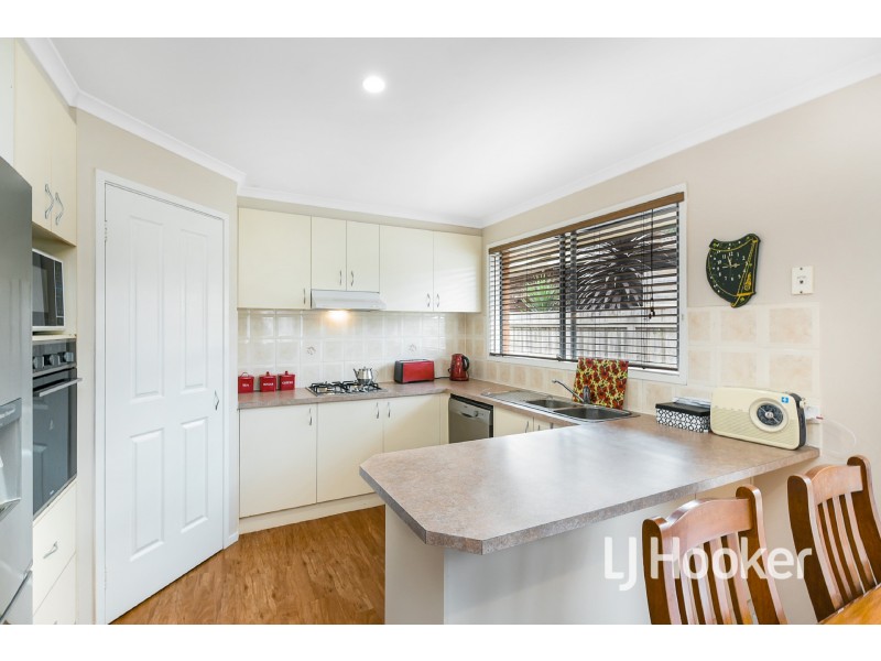 79 Ebony Drive, Pakenham VIC 3810