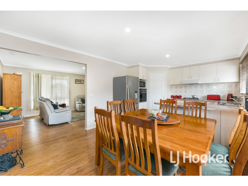 79 Ebony Drive, Pakenham VIC 3810