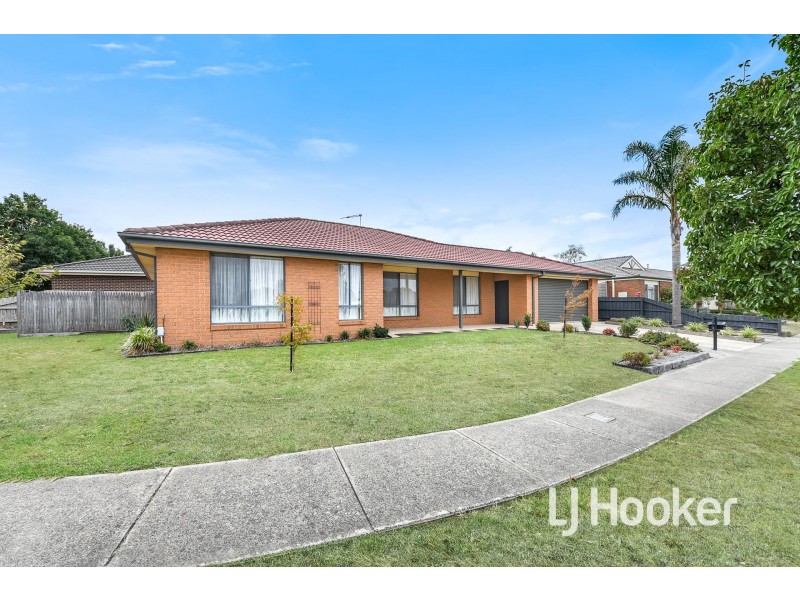 79 Ebony Drive, Pakenham VIC 3810