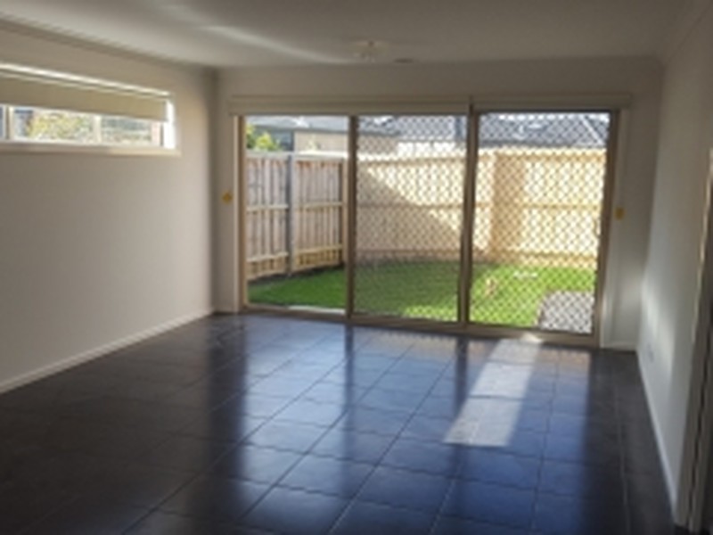 8/5 Syme Road, Pakenham VIC 3810
