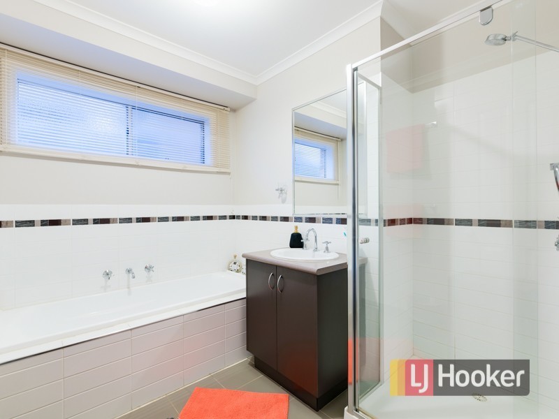 29 Ash Crescent, Pakenham VIC 3810