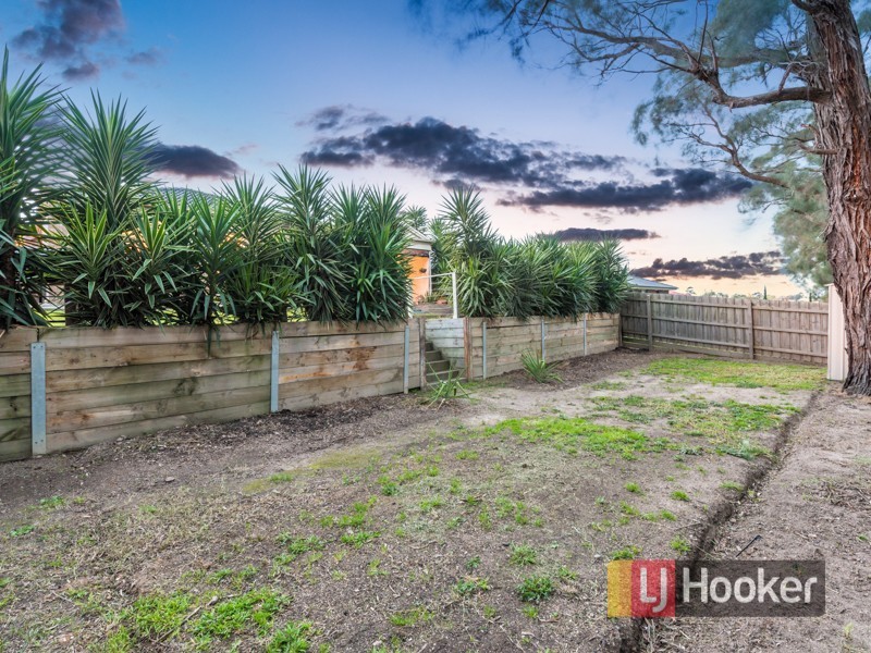 29 Ash Crescent, Pakenham VIC 3810