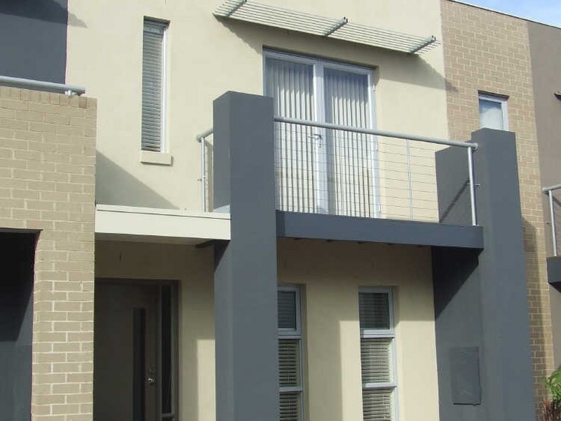 8 Ibis Close, Pakenham VIC 3810