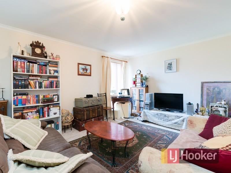 8 Conrad Court, Pakenham VIC 3810